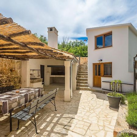Holiday Home Jela Dobrinj Exterior foto