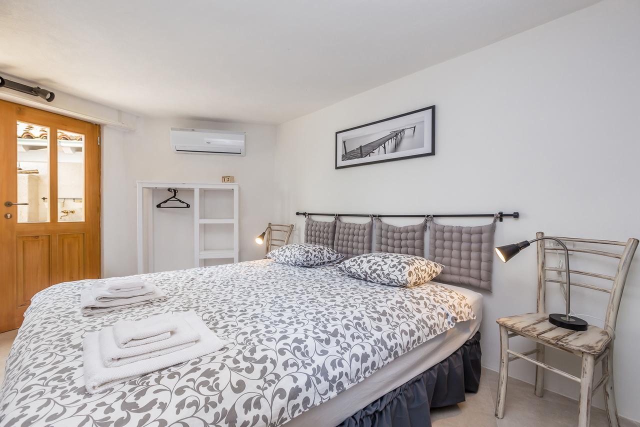 Holiday Home Jela Dobrinj Exterior foto